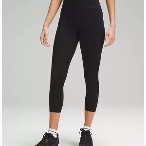 Lululemon cropped women leggings black sz 6